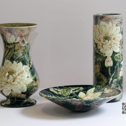 Bộ Ba Đĩa và Lọ Hoa Nghệ Thuật (An Art Set of Three Flower’s Jar and Dish)